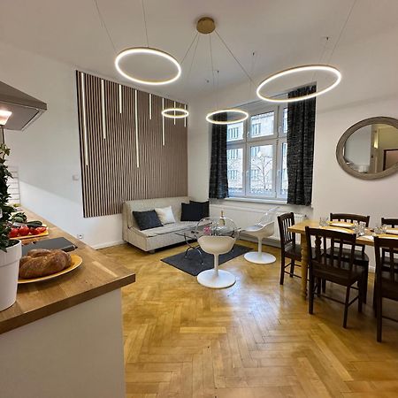 Karlin Oasis 2-Bedroom Apartment Prague Exterior photo