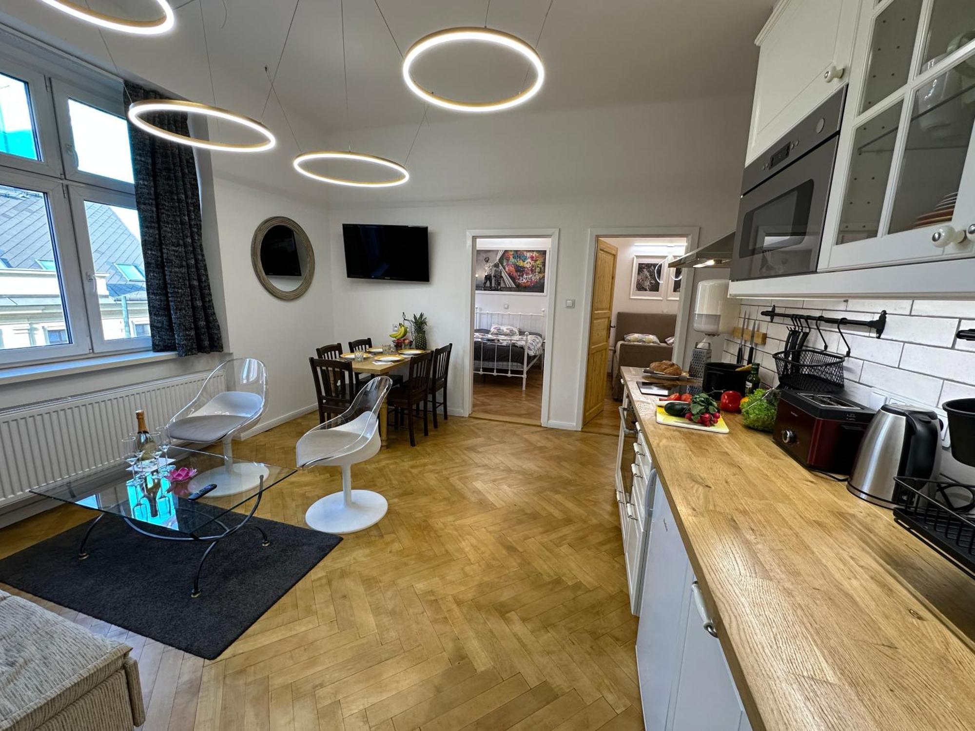 Karlin Oasis 2-Bedroom Apartment Prague Exterior photo