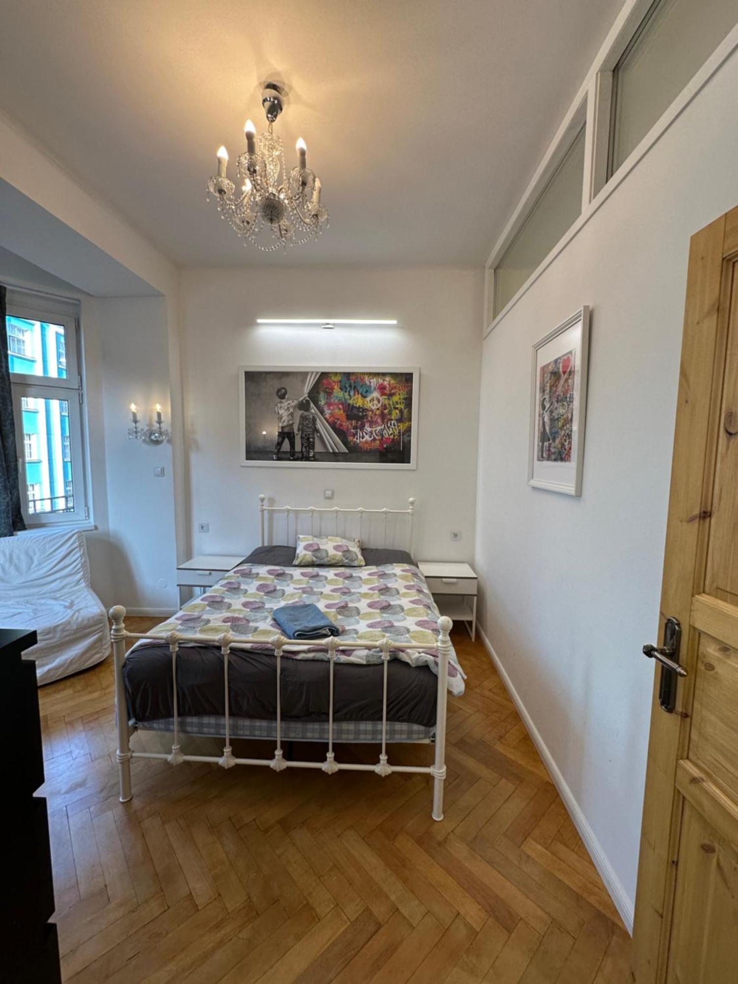Karlin Oasis 2-Bedroom Apartment Prague Exterior photo